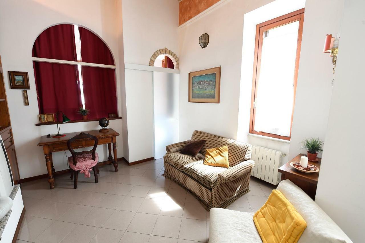 Appartamento Trastevere 240 Roma